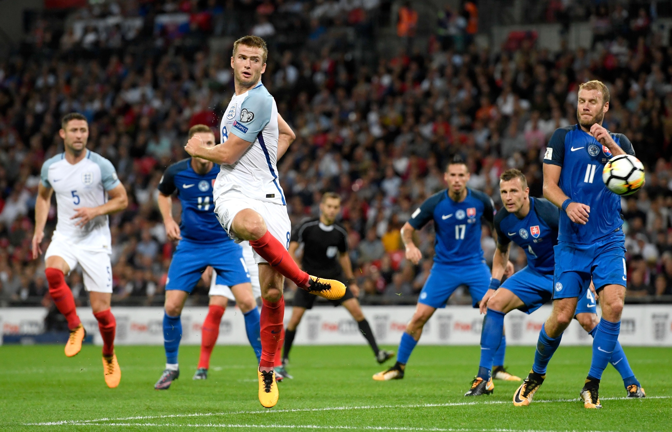 字母哥26+7+4波特空砍30分，米德尔顿手刃旧主，奇才16分逆转雄鹿